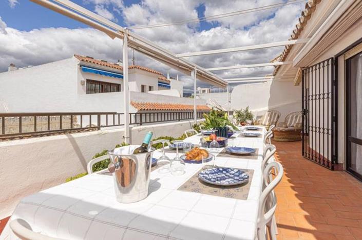 Image No.1-5 Bed Duplex for sale