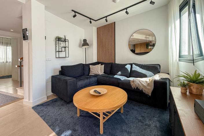 Image No.4-3 Bed Townhouse for sale