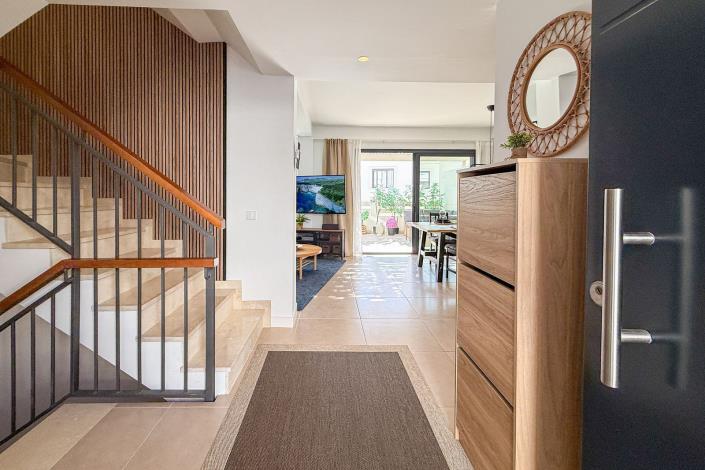 Image No.8-3 Bed Townhouse for sale