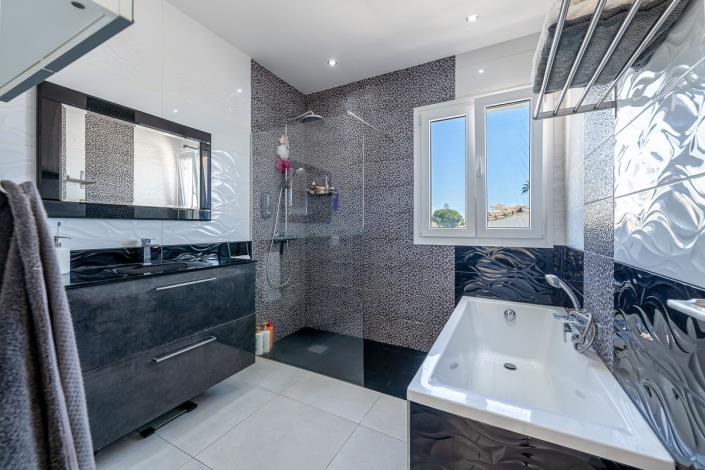 Image No.21-3 Bed House/Villa for sale