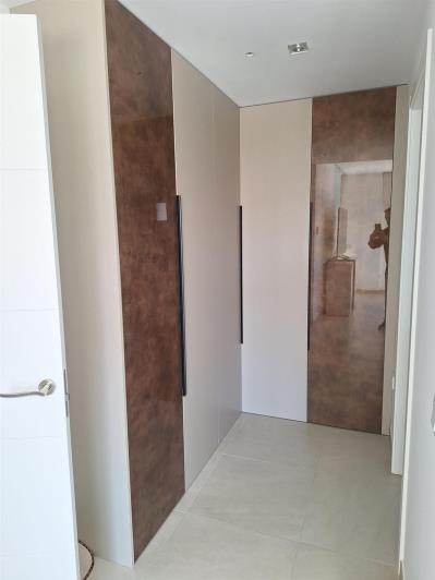 Image No.28-4 Bed Villa / Detached for sale