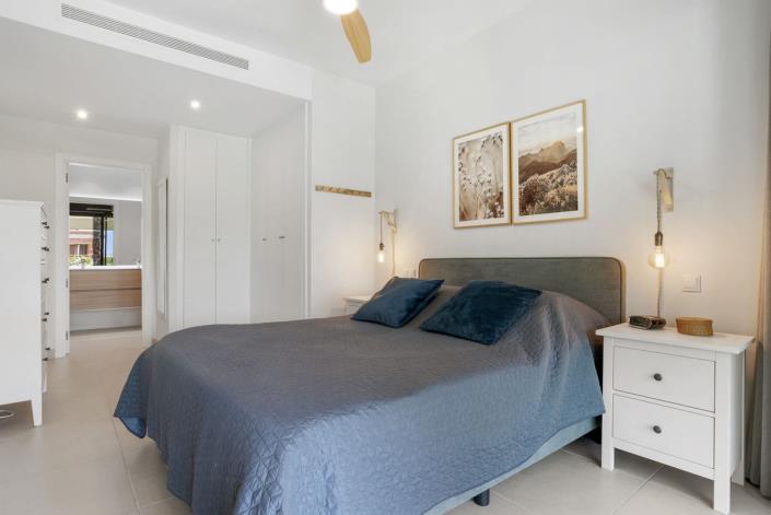 Image No.12-2 Bed Apartment for sale