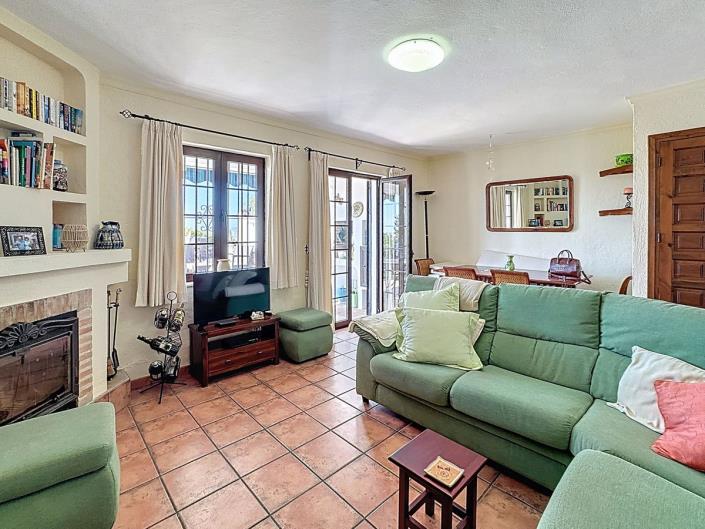 Image No.9-3 Bed Semi-Detached for sale