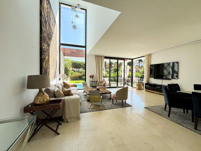 Image No.4-5 Bed Semi-Detached for sale