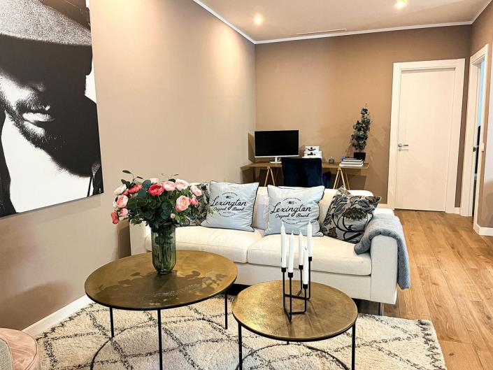 Image No.32-5 Bed Semi-Detached for sale