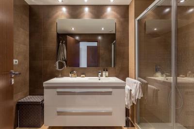 13-5fd73dea700db77384c091ca9818b1a9