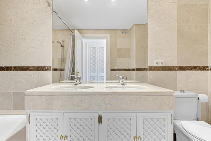 Image No.22-2 Bed Apartment for sale