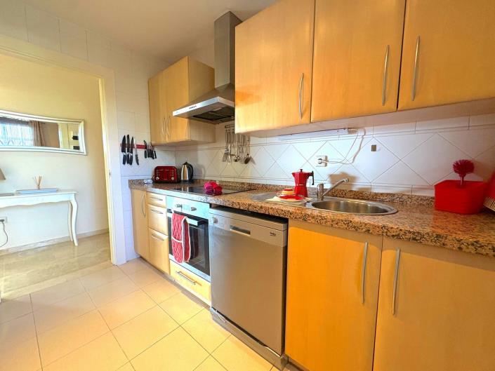 Image No.21-3 Bed Apartment for sale