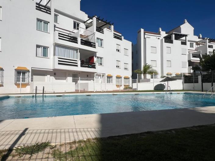 Image No.9-Appartement de 2 chambres à vendre à Estepona