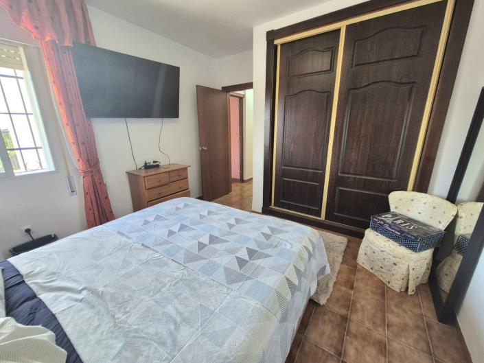 Image No.41-5 Bed Villa / Detached for sale