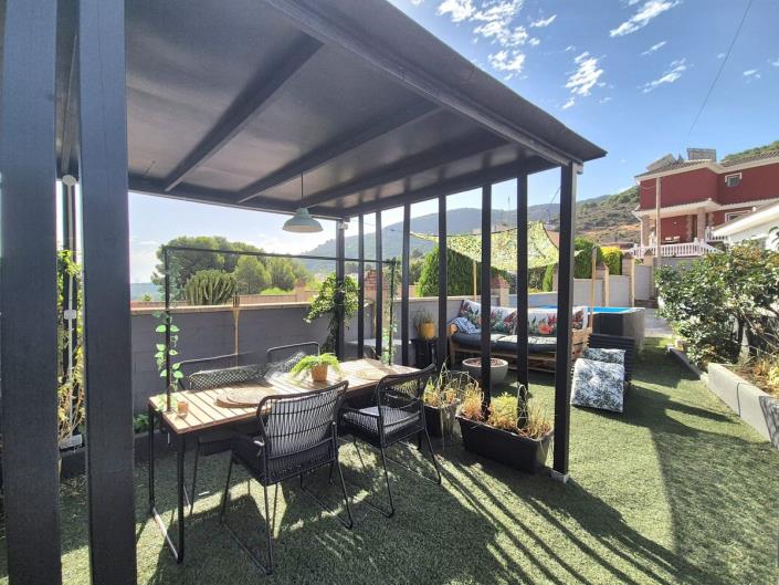 Image No.47-5 Bed Villa / Detached for sale