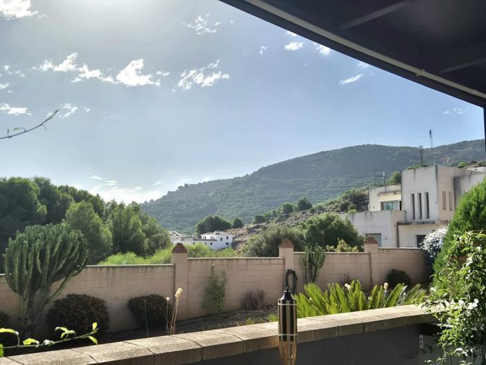 Image No.54-5 Bed Villa / Detached for sale