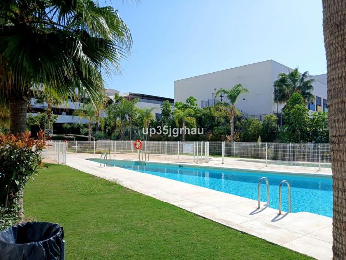 Image No.1-Penthouse de 2 chambres à vendre à Estepona