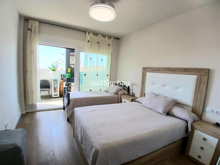 Image No.36-Penthouse de 2 chambres à vendre à Estepona