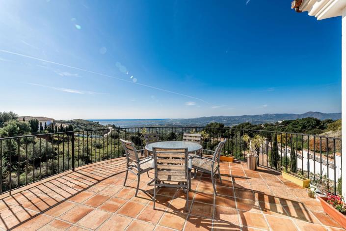 Image No.2-Villa / Détaché de 5 chambres à vendre à Valtocado