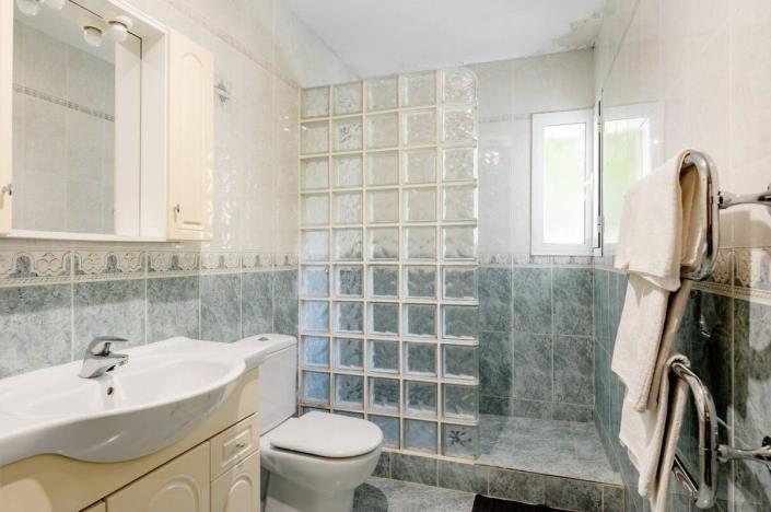 Image No.17-Villa / Détaché de 5 chambres à vendre à Valtocado