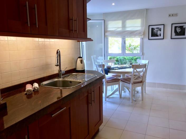 Image No.33-3 Bed Apartment for sale