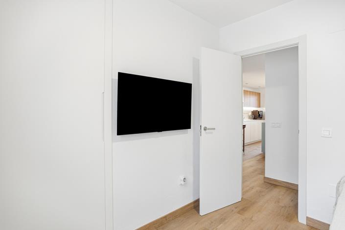 Image No.22-2 Bed Apartment for sale