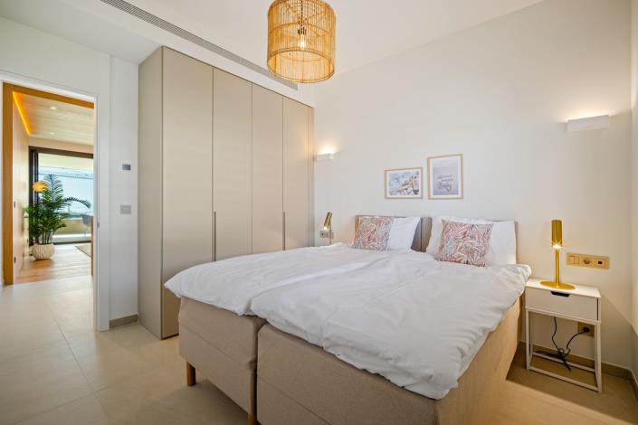 Image No.21-3 Bed Apartment for sale