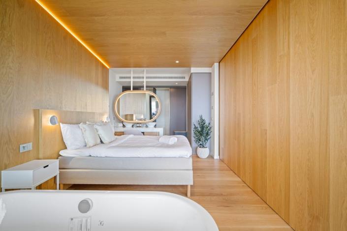 Image No.28-3 Bed Apartment for sale