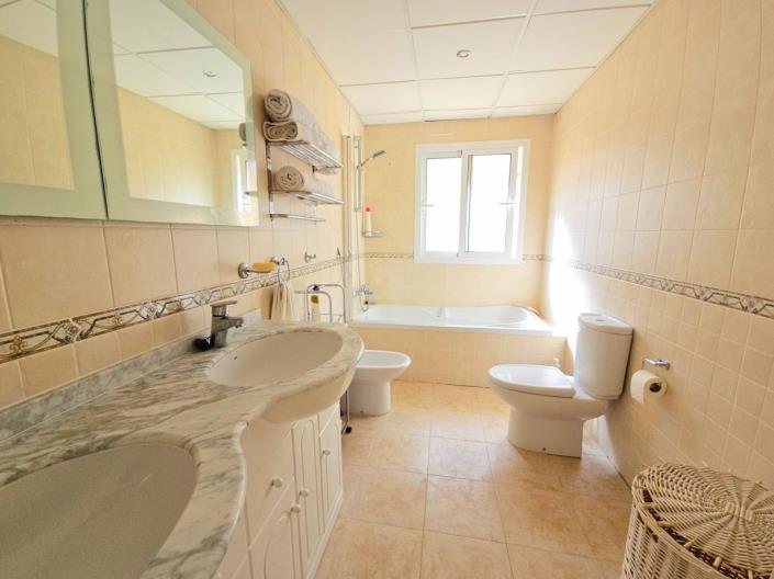 Image No.12-Villa / Détaché de 4 chambres à vendre à Riviera del Sol