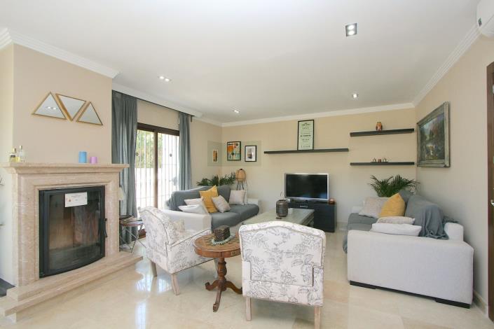 Image No.4-Villa / Détaché de 8 chambres à vendre à Mijas