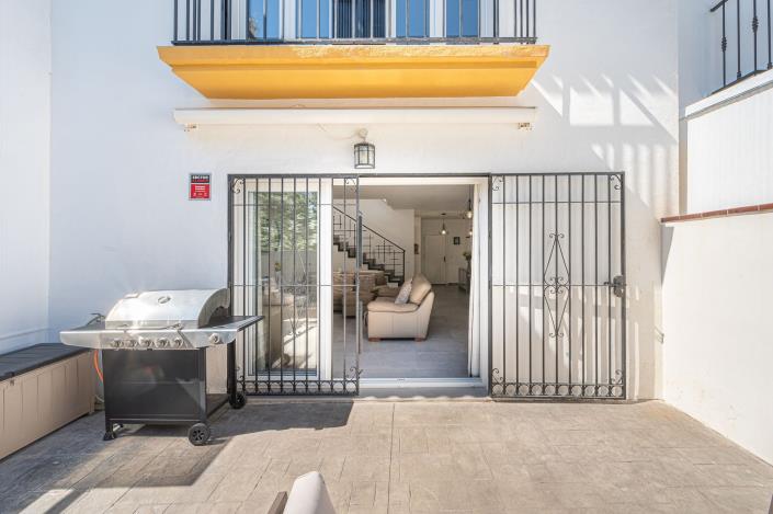 Image No.42-3 Bed Townhouse for sale