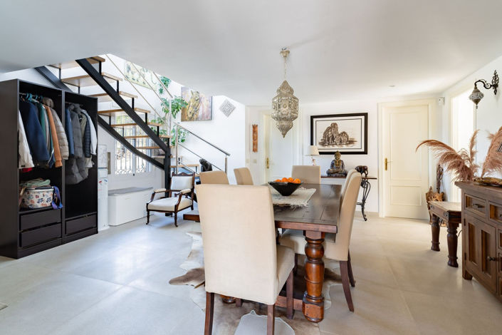 Image No.12-5 Bed Villa for sale