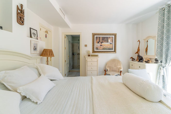 Image No.15-5 Bed Villa for sale