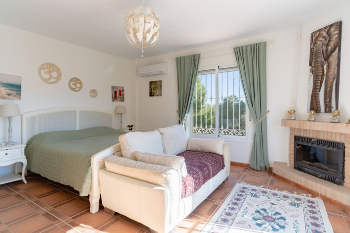 Image No.20-5 Bed Villa for sale