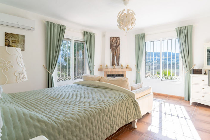 Image No.21-5 Bed Villa for sale