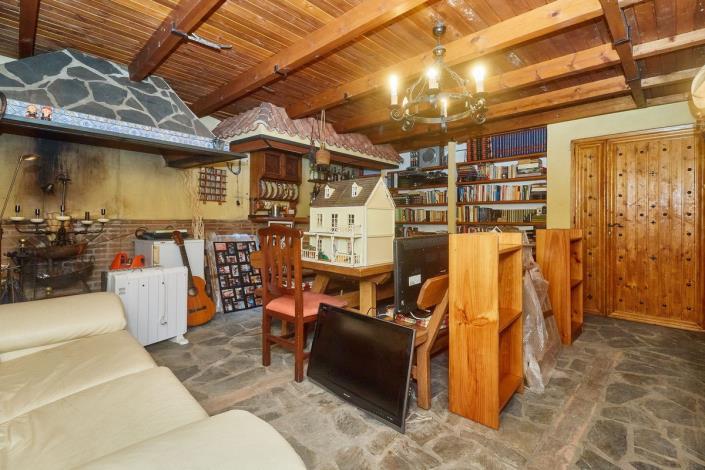 Image No.25-3 Bed Semi-Detached for sale