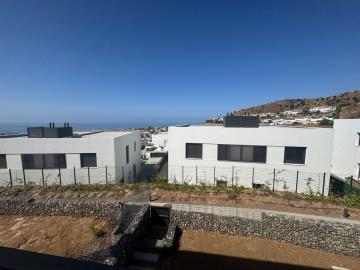 2-5bd7b9d04b45e33852eaf0ec6670150d