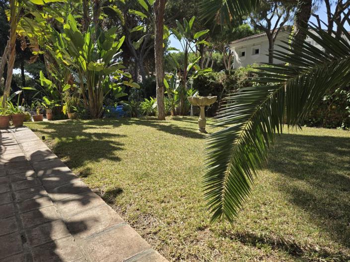 Image No.22-4 Bed Villa / Detached for sale