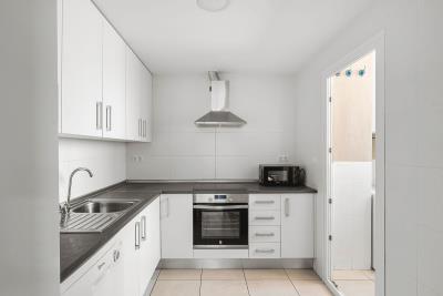 8-e64a9055bba3e77ac8aca3b893cdf826