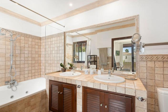 Image No.18-Villa de 4 chambres à vendre à San Pedro de Alcantara