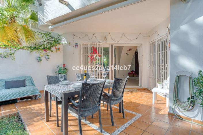 Image No.27-3 Bed Apartment for sale