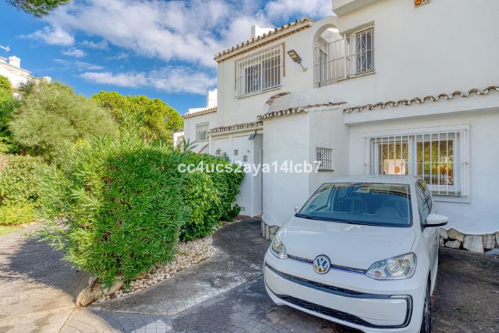 Image No.29-3 Bed Apartment for sale