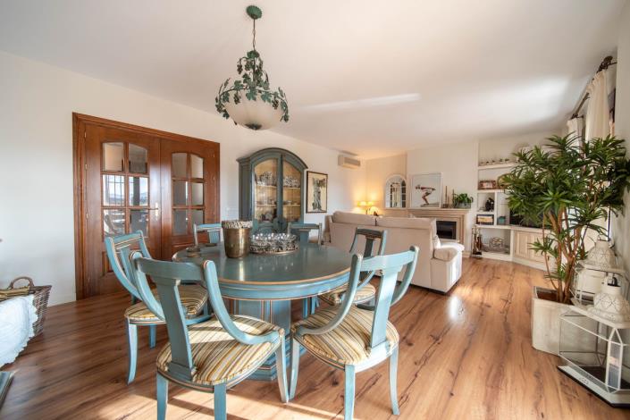 Image No.15-5 Bed Villa for sale