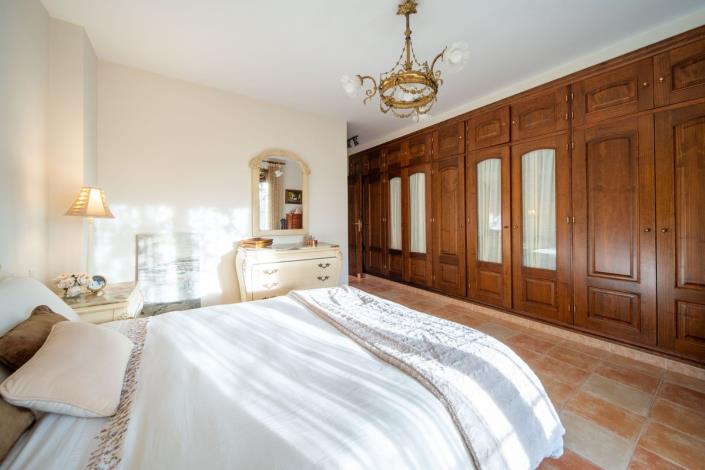 Image No.25-5 Bed Villa for sale