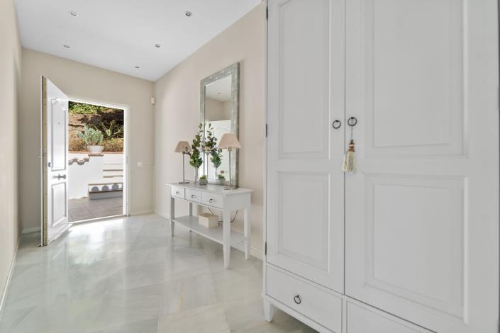 Image No.5-4 Bed Villa for sale