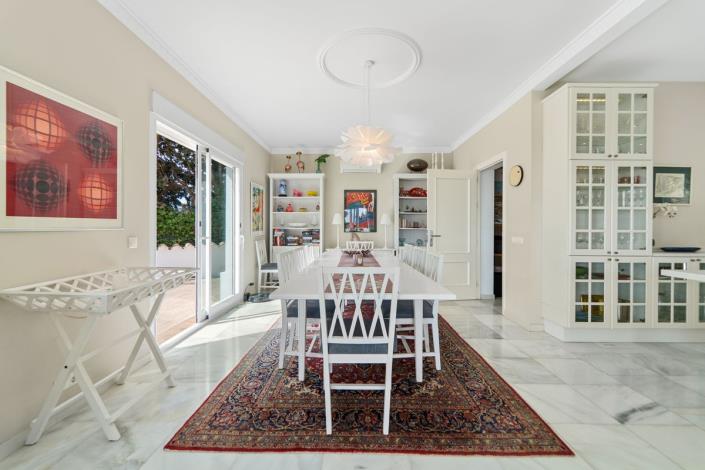 Image No.8-4 Bed Villa for sale