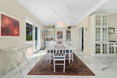 8-e64a9055bba3e77ac8aca3b893cdf826