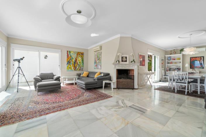 Image No.13-4 Bed Villa for sale