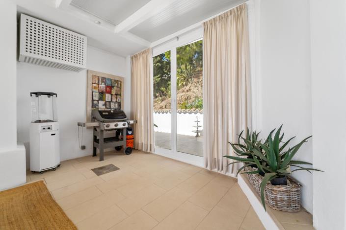 Image No.31-4 Bed Villa for sale