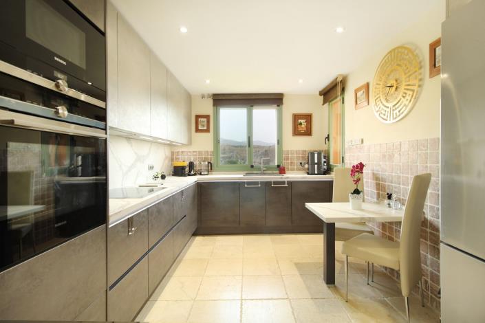 Image No.6-Appartement de 3 chambres à vendre à Estepona