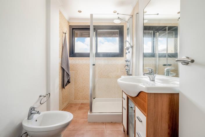 Image No.15-2 Bed Apartment for sale