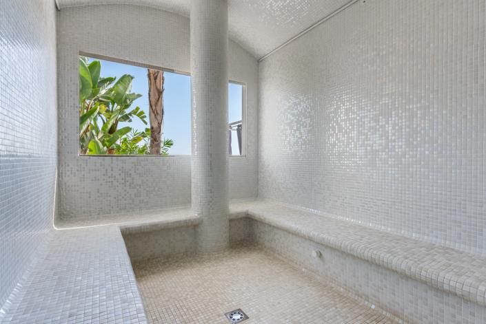 Image No.30-2 Bed Apartment for sale