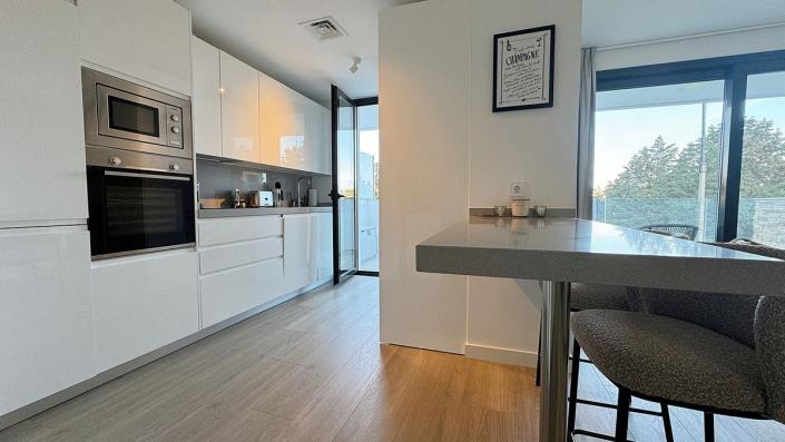 Image No.3-2 Bed Apartment for sale