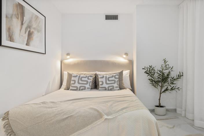 Image No.20-3 Bed Apartment for sale